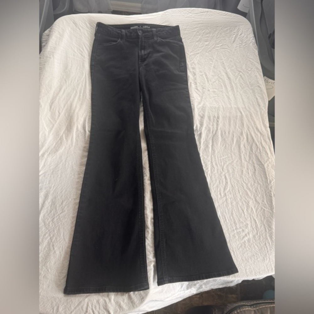 Old Navy High-Rise Wow Flare Jeans in Black 2